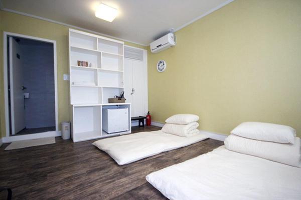 Crib 49 Guesthouse - Foreigner Only Seoul Ngoại thất bức ảnh
