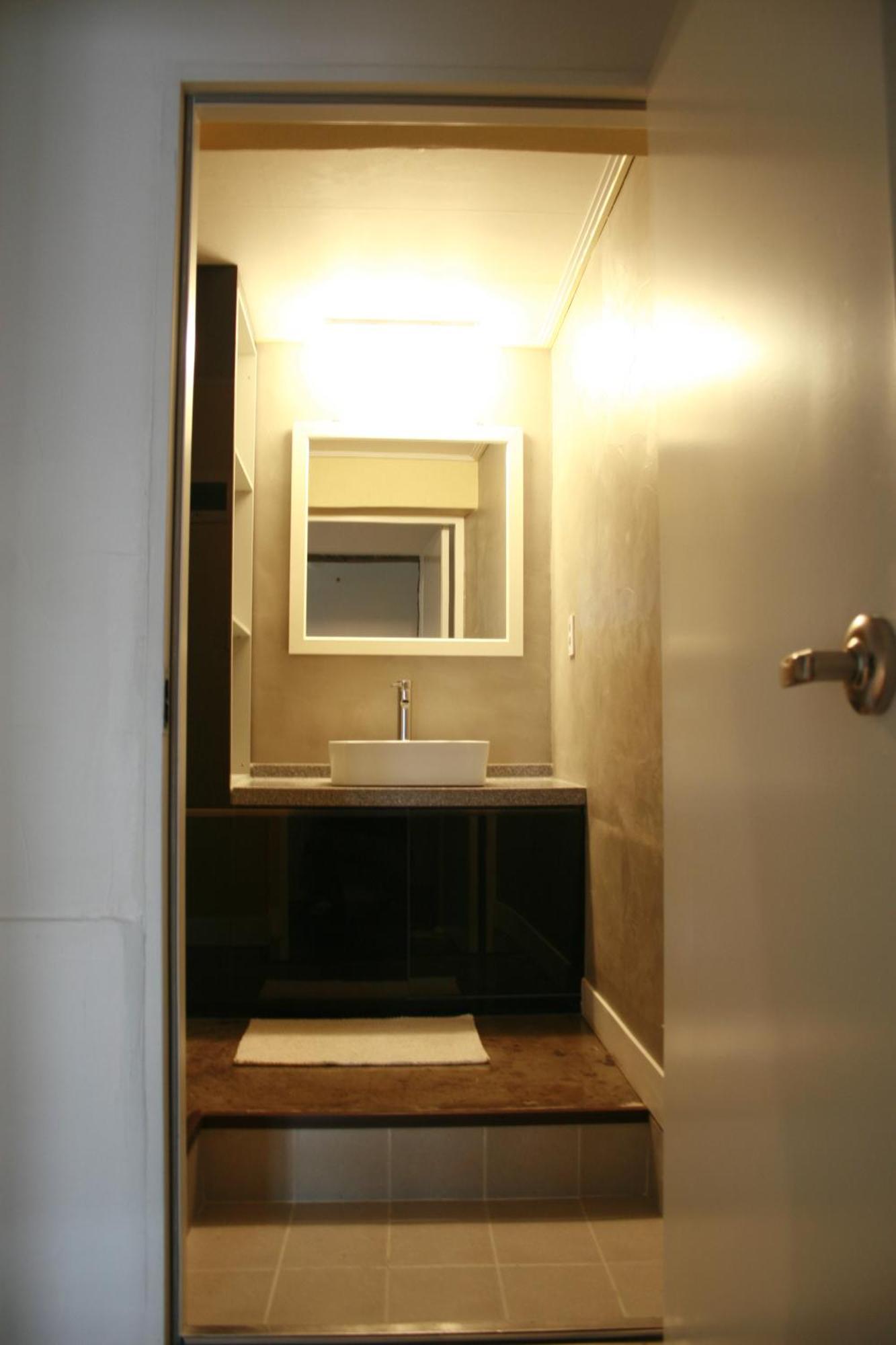 Crib 49 Guesthouse - Foreigner Only Seoul Phòng bức ảnh
