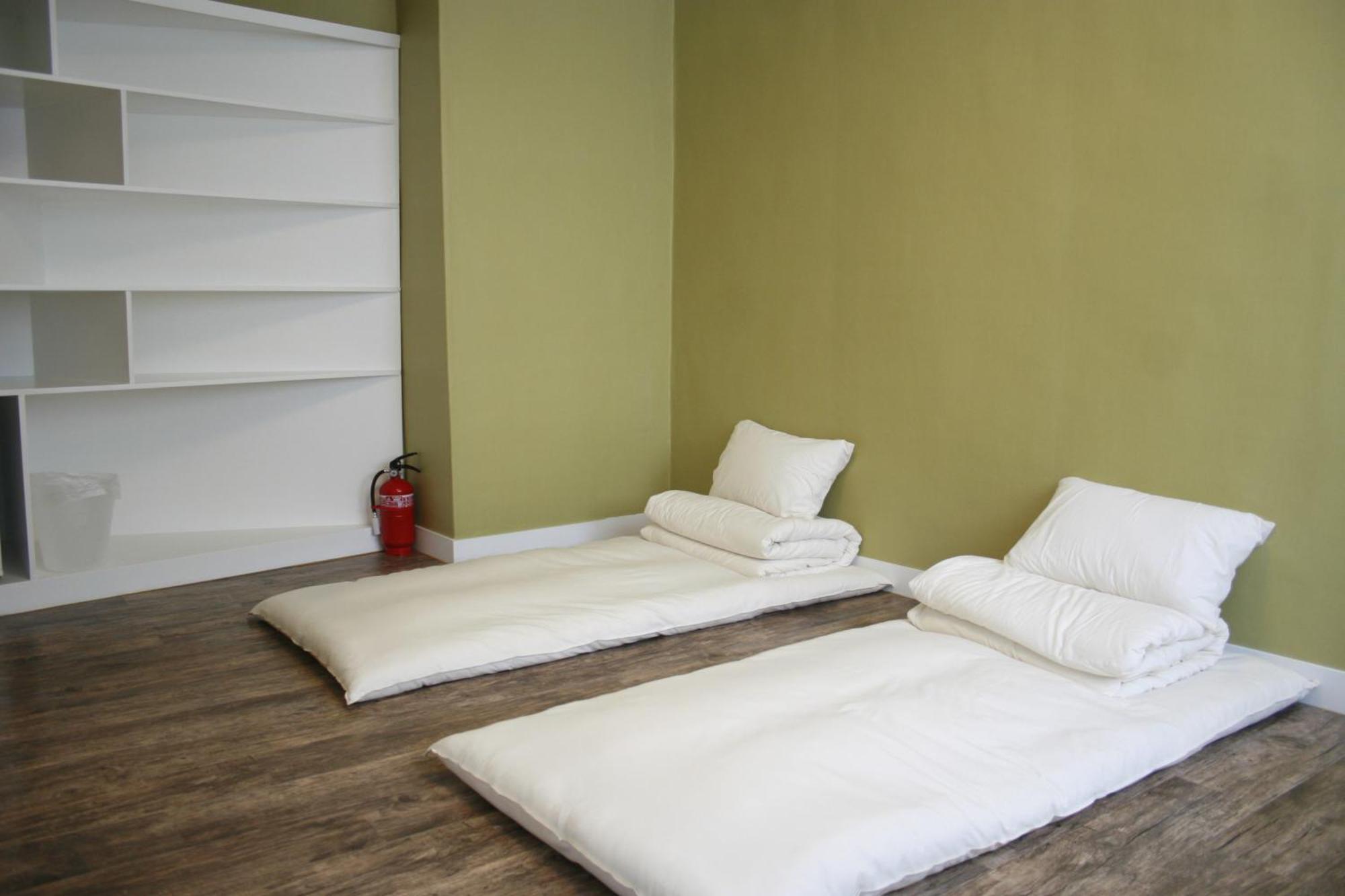 Crib 49 Guesthouse - Foreigner Only Seoul Phòng bức ảnh